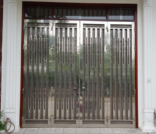Làm cửa cổng inox 4 cánh tại Hải Phòng